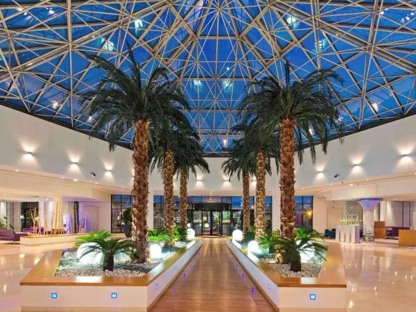 novotel-paris-roissy-cdg-convention-53710-279745937_w600